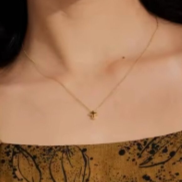 Gold Cross Necklace, Women's Necklace, Gold Jewelry, Necklace, Gift Idea - Picture 3 of 4